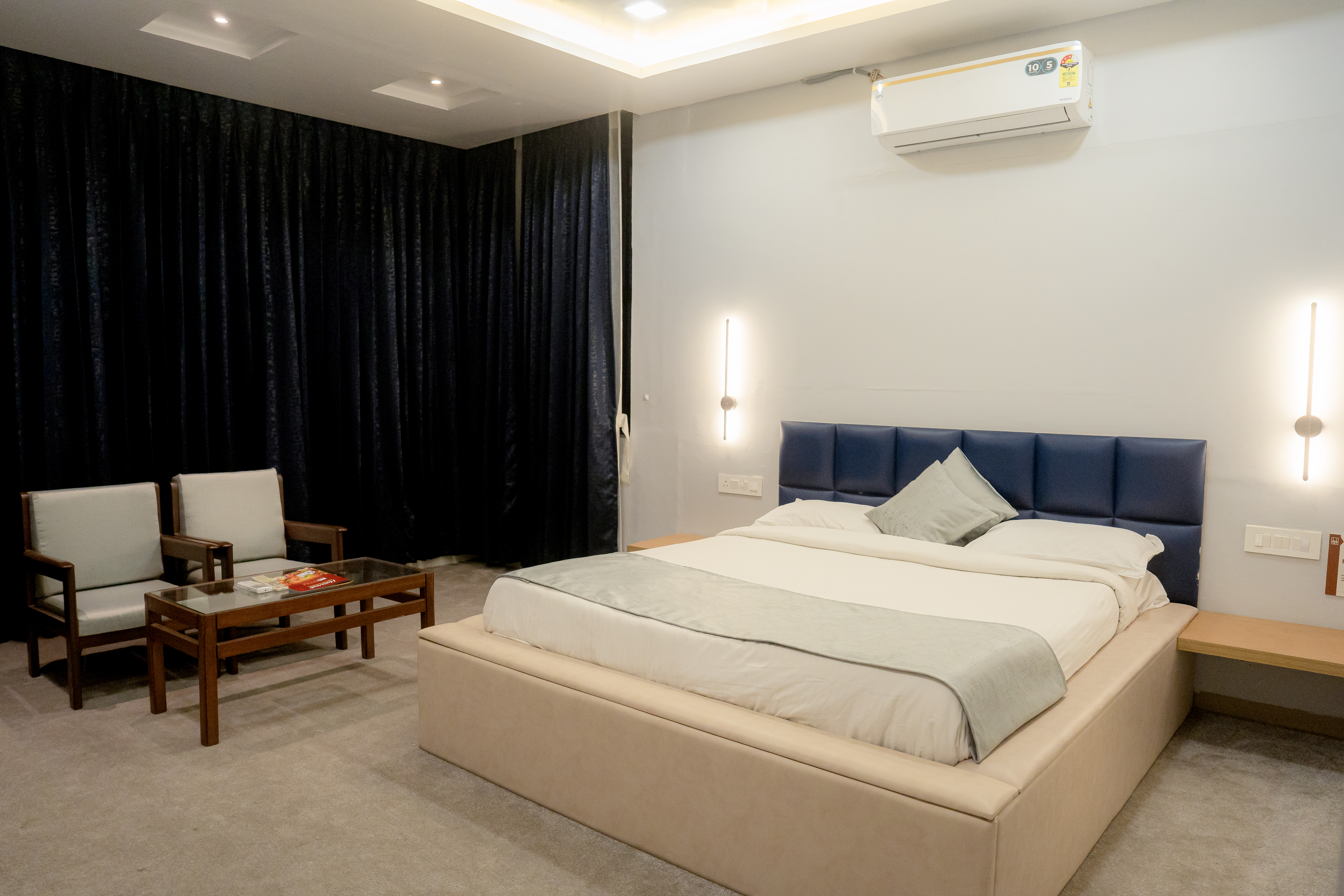 The Hotel International